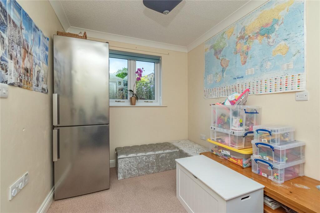 Additional image 12 of 28 Cypress Way, Penrith