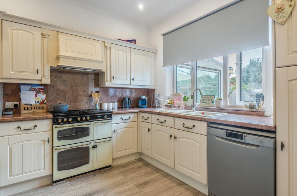 Additional image 16 of Southborough Road, Bromley