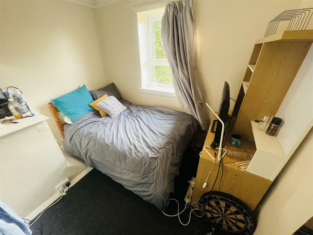 Additional image 9 of BPC02399, Brockworth Crescent