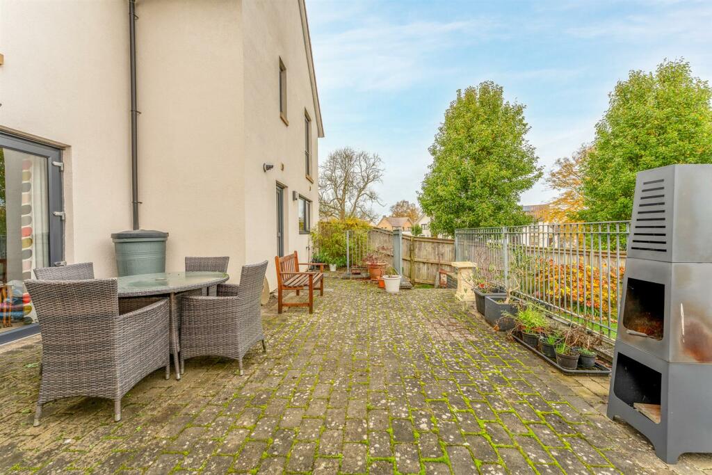 Additional image 26 of Farnborough Road, Locking Parklands - A MUST VIEW