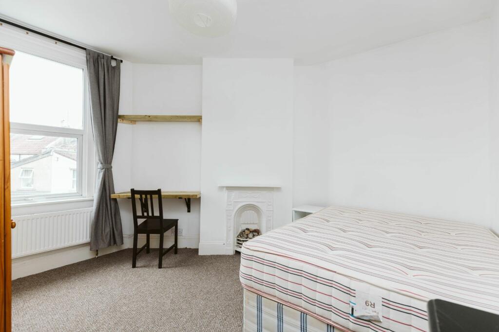 Additional image 11 of Pitt Road, Bristol