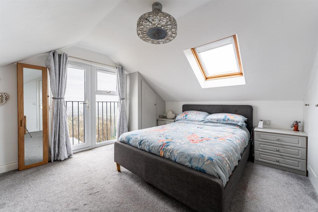 Additional image 22 of Woodspring Crescent, Worlebury - DECEPTIVE