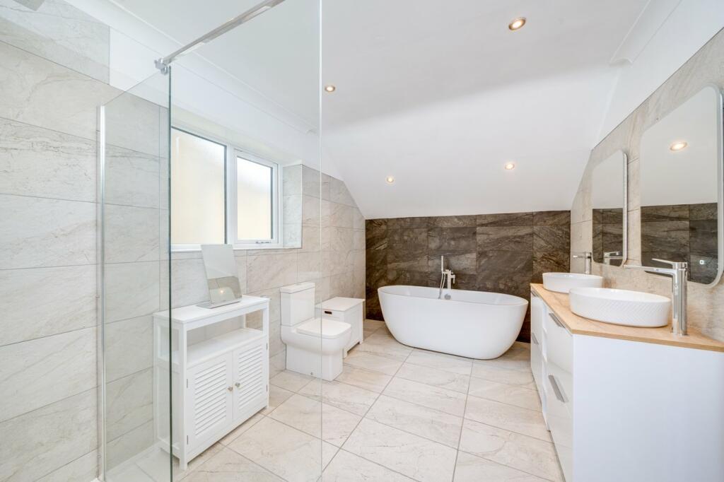 Additional image 5 of Bradford Road, Cottingley Bridge, Bingley, BD16