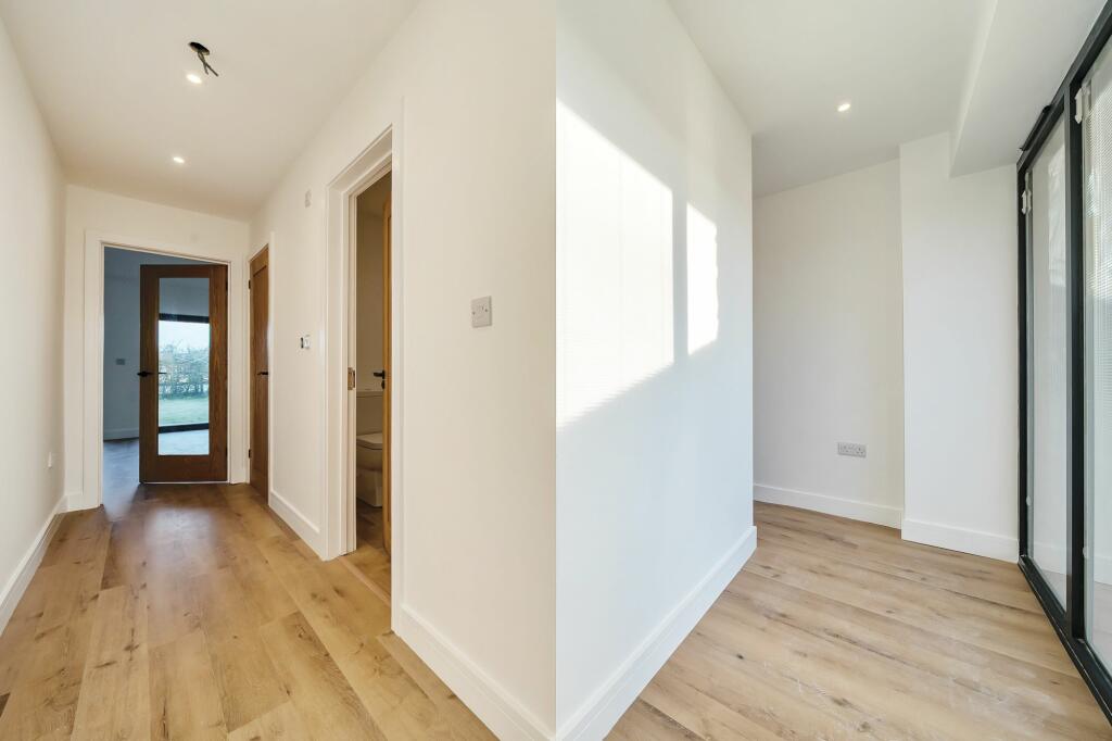 Additional image 6 of 2 Somerset Court, Brinsea, Congresbury