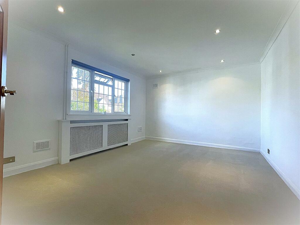 Additional image 11 of Ravensbourne Avenue, Shortlands, Bromley, BR2