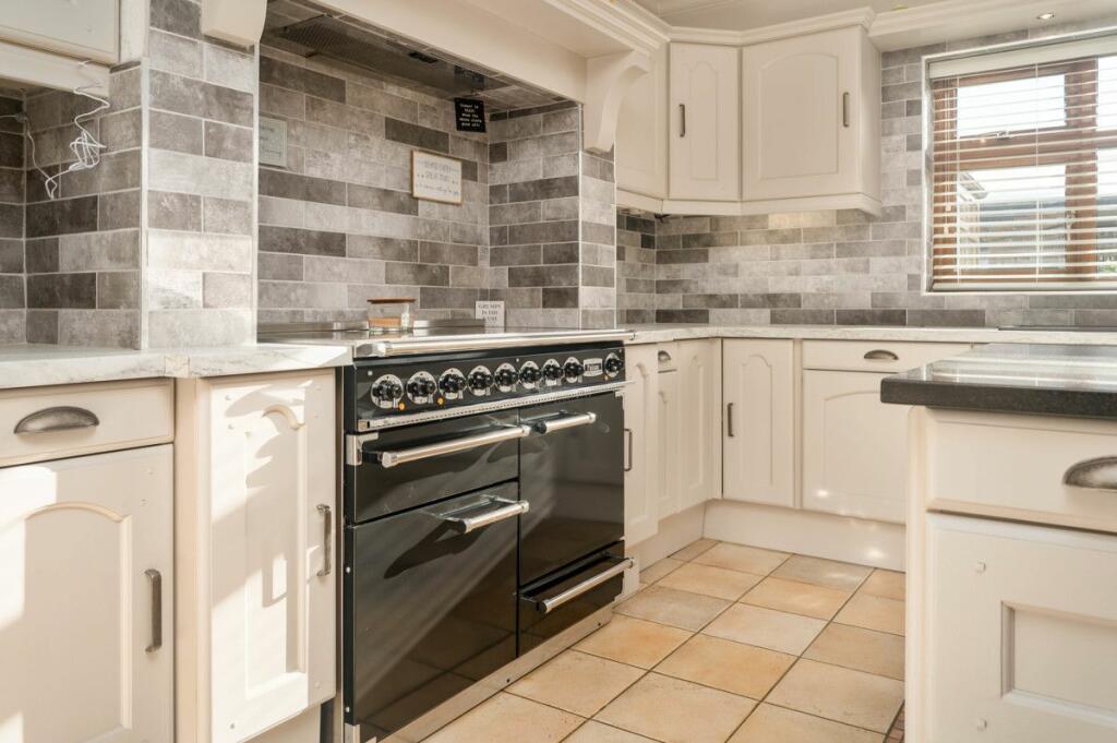 Additional image 16 of King Street, Drighlington