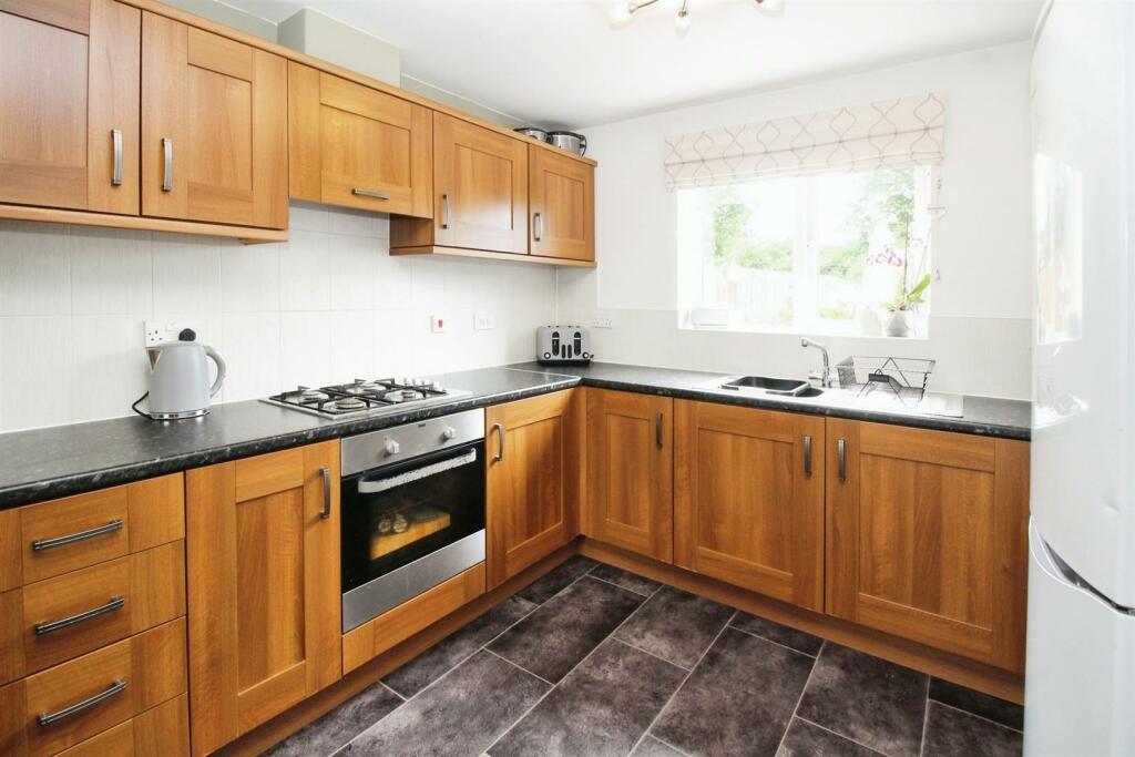 Additional image 5 of Oswin Gardens, Bradford, BD2 1DN