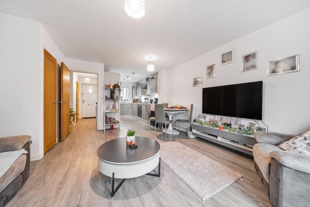 Additional image 6 of Nearly new family home in central Yatton