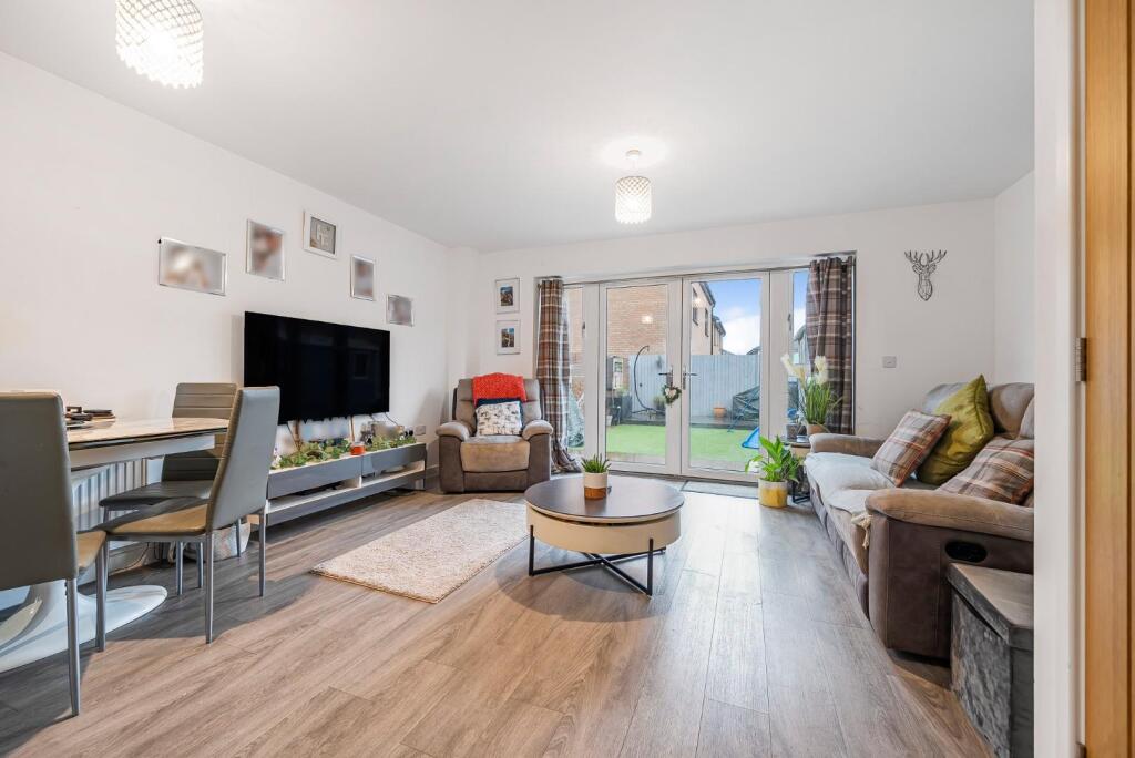 Additional image 3 of Nearly new family home in central Yatton