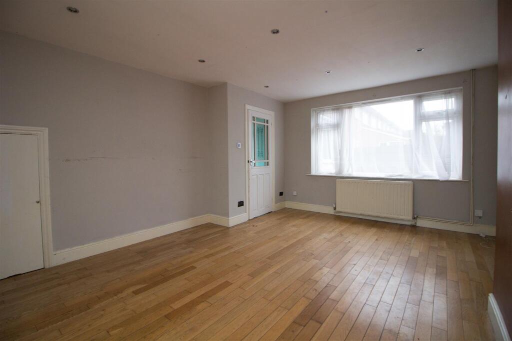 Additional image 11 of Walnut Walk, Keynsham, Bristol