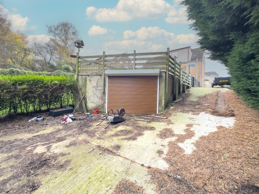 Additional image 18 of Elizabeth Crescent, Wyke, BD12 8NG