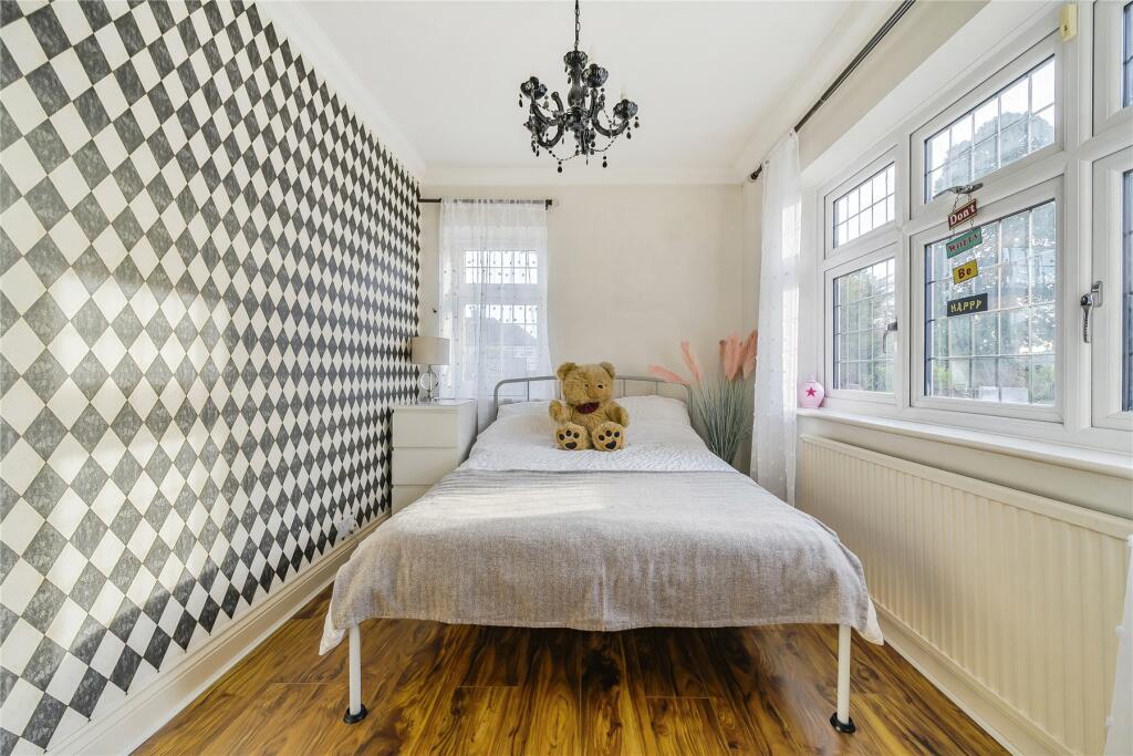 Additional image 26 of Crofton Avenue, Orpington