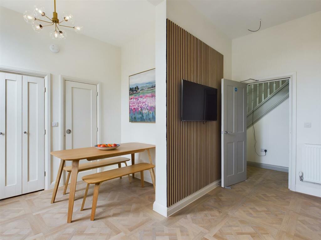 Additional image 8 of Charlton Road, Kingswood