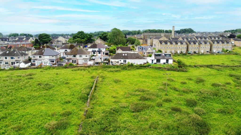 Additional image 21 of Highgate Grove, Clayton Heights, Bradford, BD13