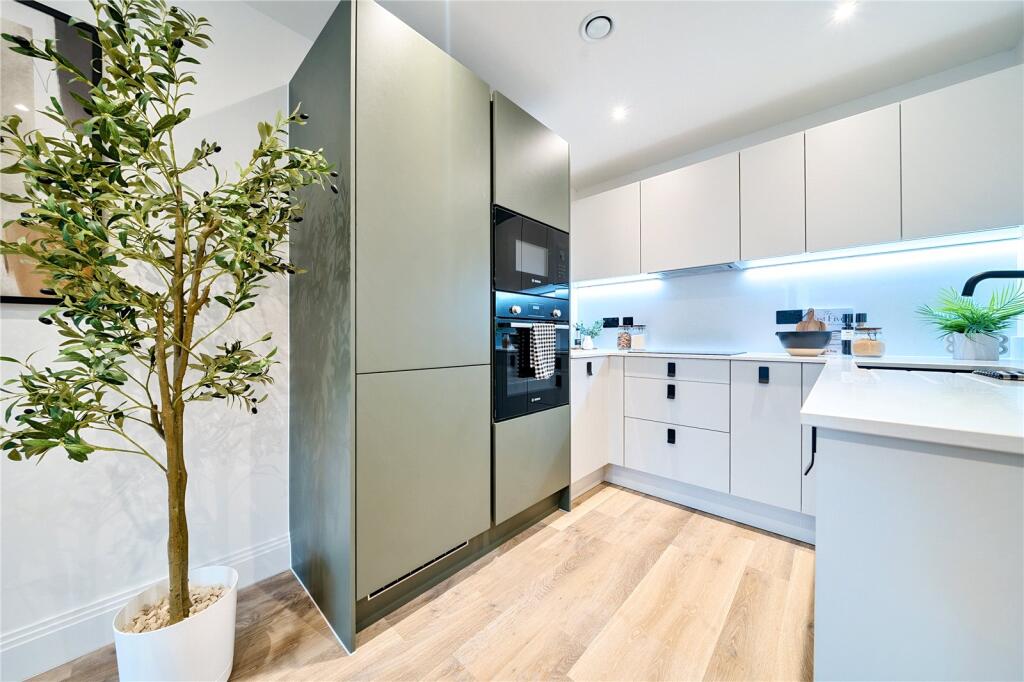 Additional image 14 of Tweedy Road, Bromley