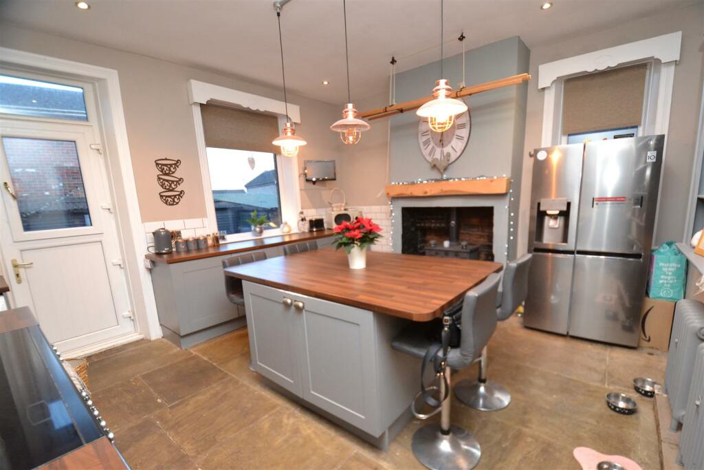 Additional image 9 of Park Road, Low Moor, Bradford