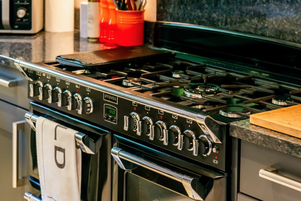 Additional image 5 of Yester Road, Chislehurst, BR7