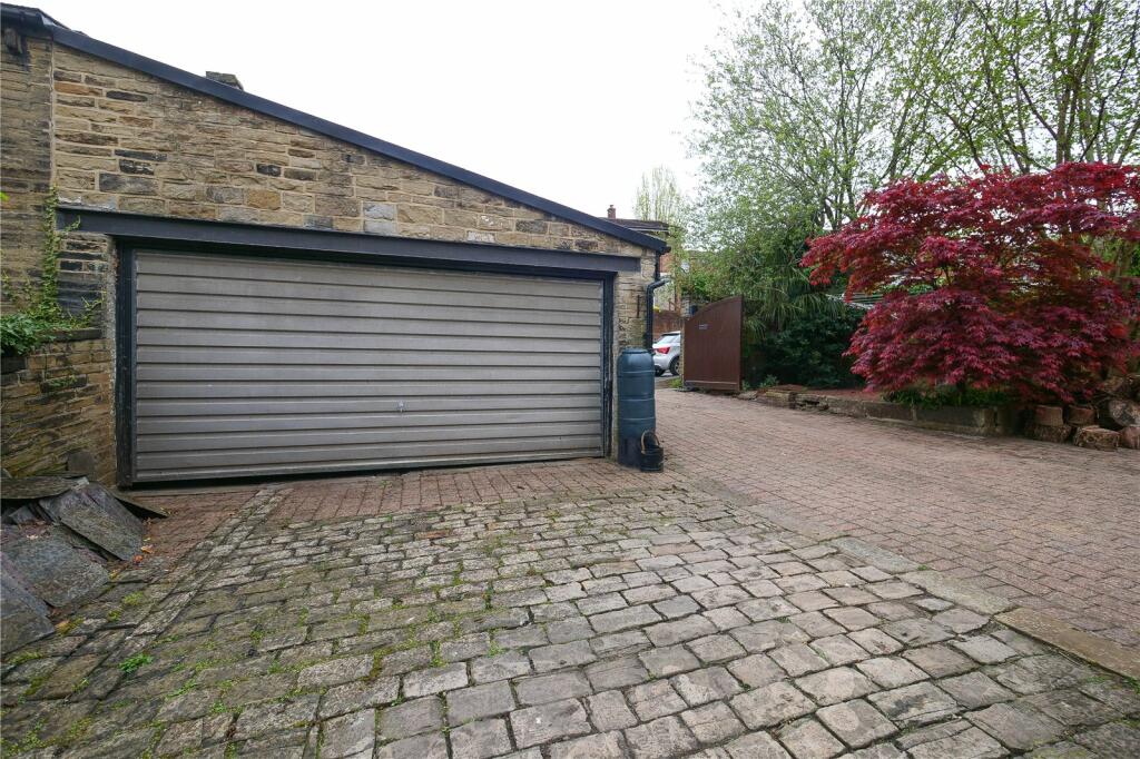 Additional image 29 of Cliffe Lane South, Baildon, Shipley, West Yorkshire, BD17