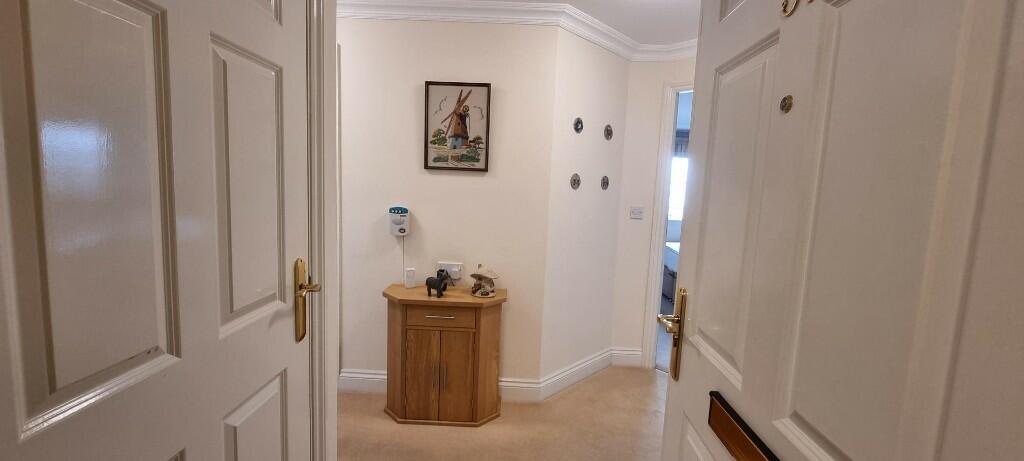 Additional image 18 of 37 Pegasus Court, 58 Beach Road, Weston-super-Mare, North Somerset, BS23 4AL