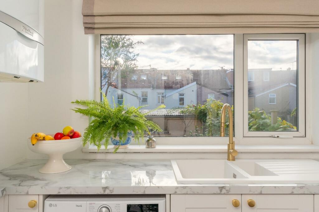 Additional image 11 of Harrowdene Road, Knowle