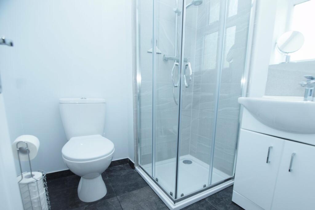 Additional image 14 of Sparkes Close, Bromley, BR2