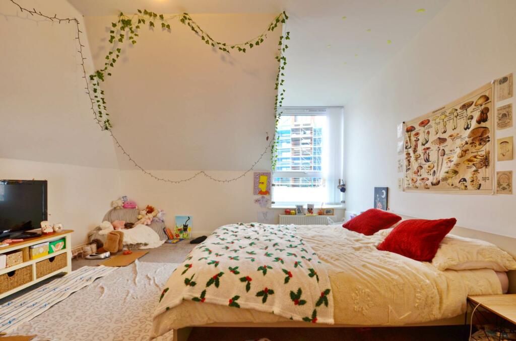 Additional image 6 of Durnford Avenue, Southville