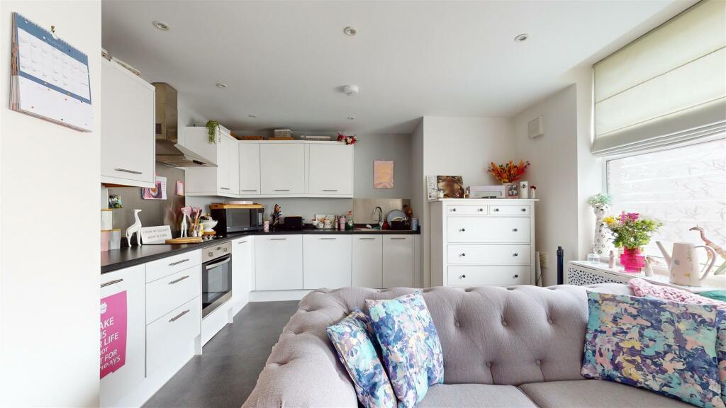 Additional image 10 of Hanham Road, Bristol