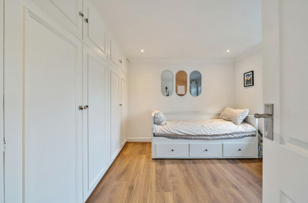 Additional image 11 of St Giles Close, Farnborough Village, Orpington, Kent, BR6