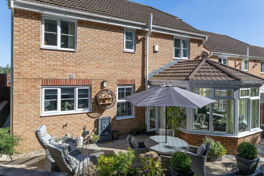 Additional image 49 of Pyenot Gardens, Cleckheaton