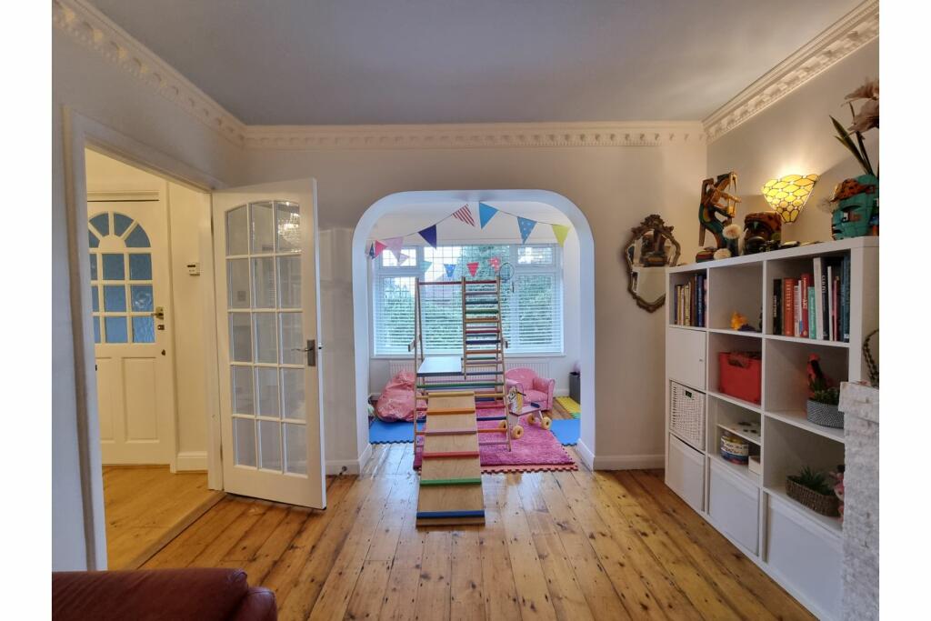 Additional image 33 of Third Avenue, Newhaven, BN9