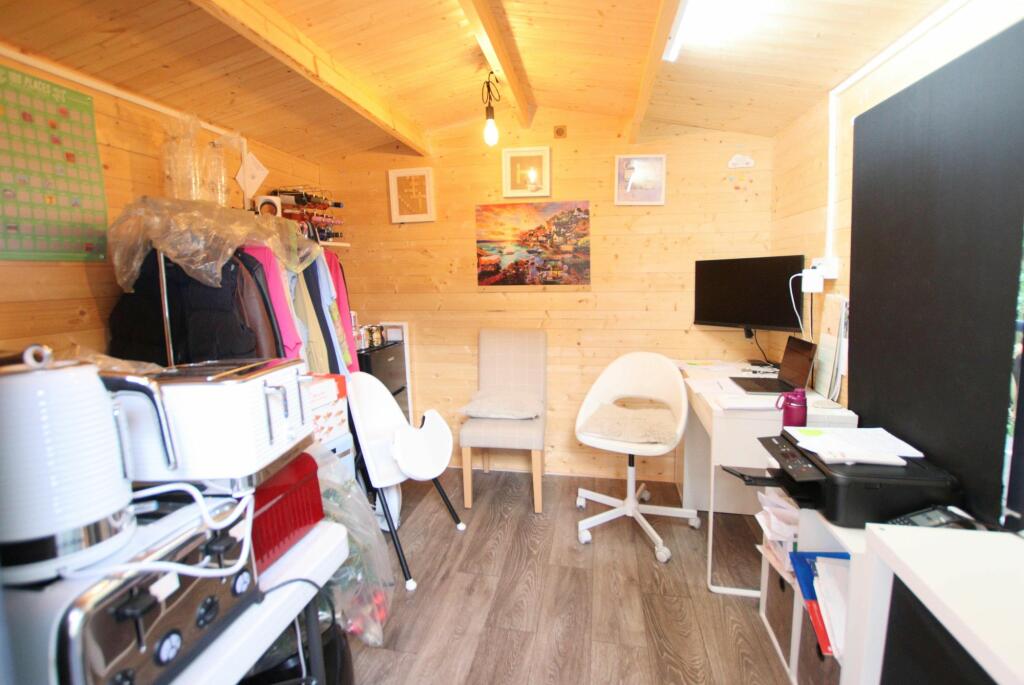 Additional image 10 of Cranbrook Close, Bromley, BR2