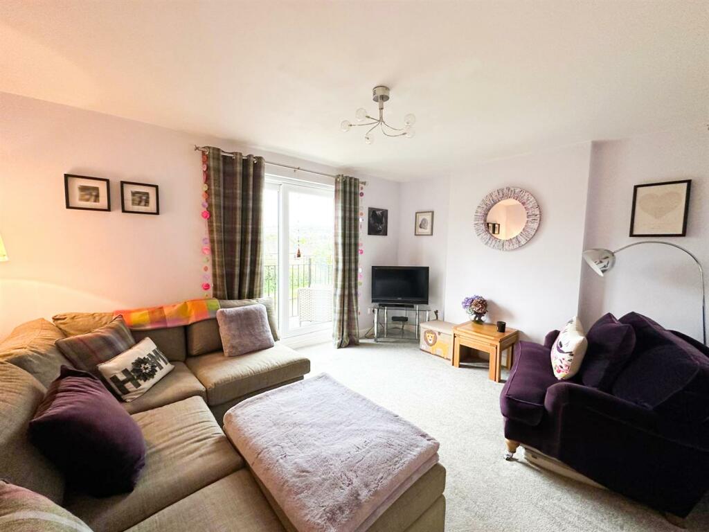 Additional image 5 of Wharfe Court, Silsden