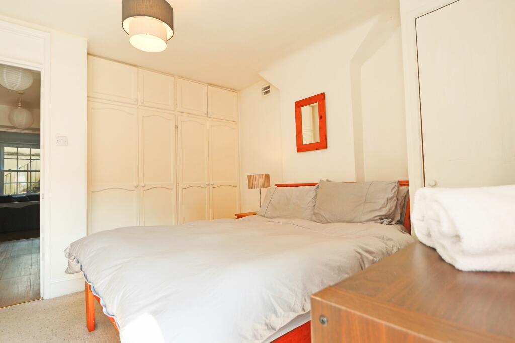 Additional image 4 of Basement Flat,  Meridian Place, Bristol