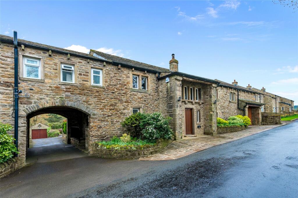 Carr Head Lane, Cross Hills, Keighley, BD20
