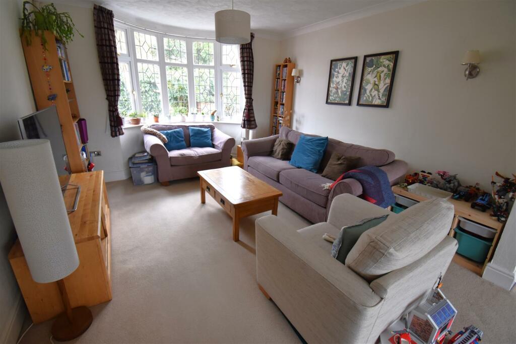 Additional image 5 of Beautifully Presented & Largely Extended 5 Bed Semi With S/Facing gdn