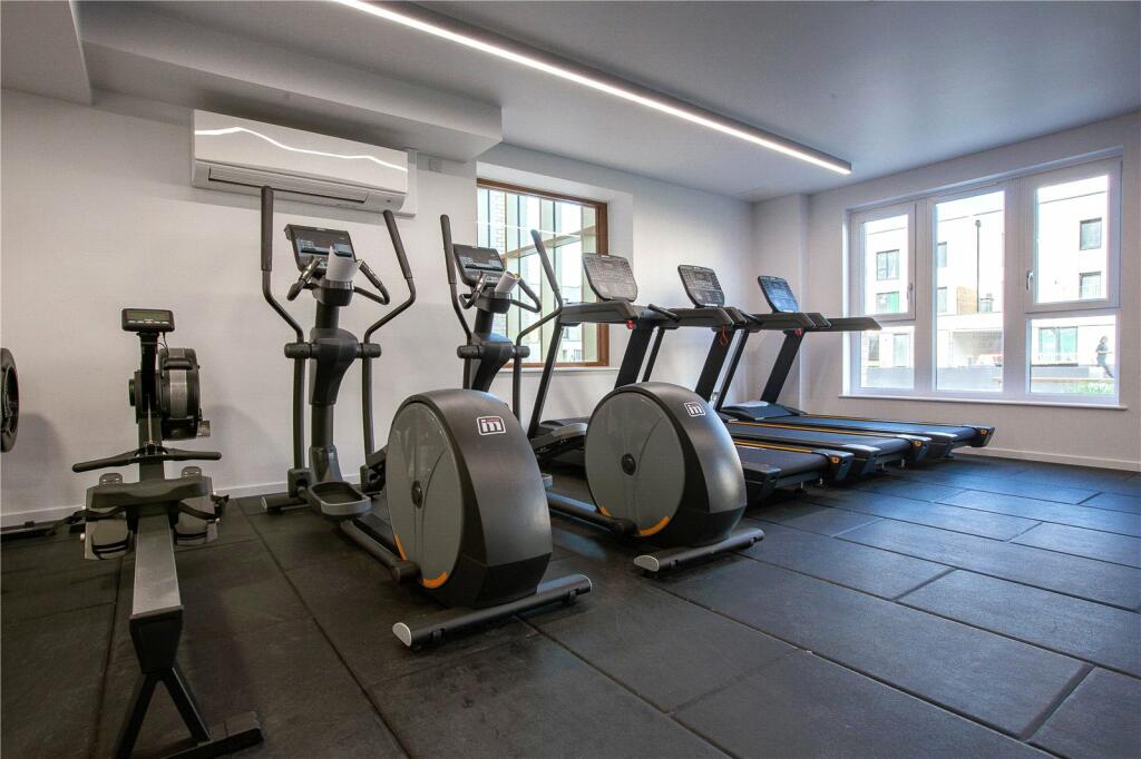 Additional image 10 of Runway Avenue, Patchway, Bristol, South Gloucestershire, BS34