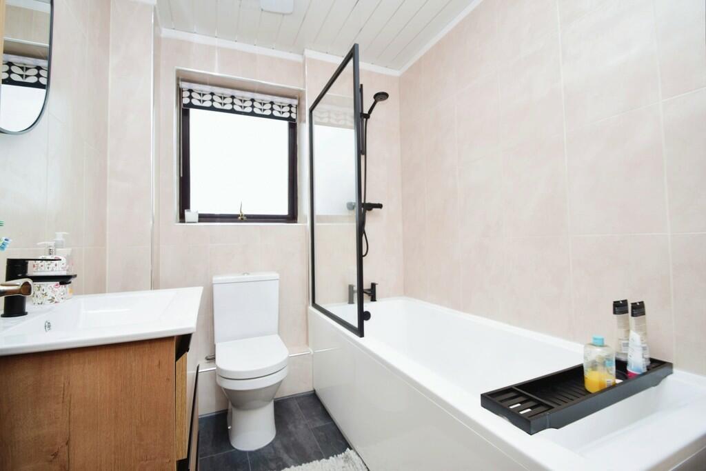 Additional image 17 of Wellington Road, Wilsden