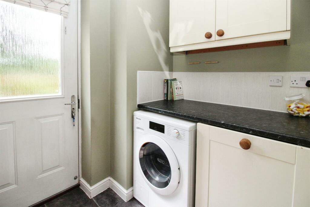 Additional image 11 of Oswin Gardens, Bradford, BD2 1DN