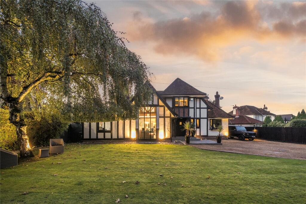 Additional image 28 of Hollydale Drive, Bromley