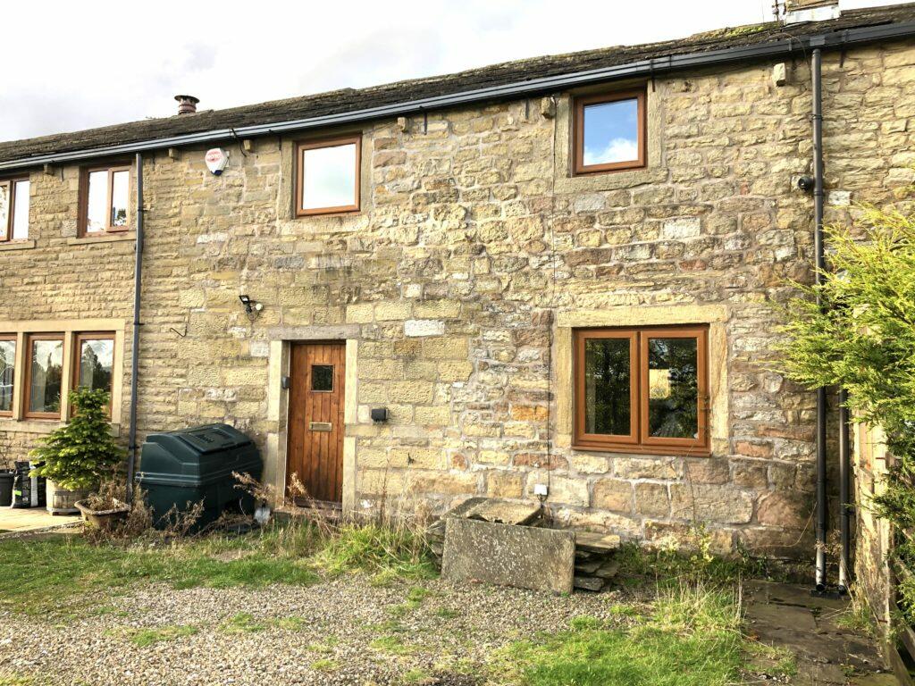 Additional image 4 of 2 bedroom cottage for sale – Spittalfield Farm, Pasture Lane, Barrowford, BB9 6QY