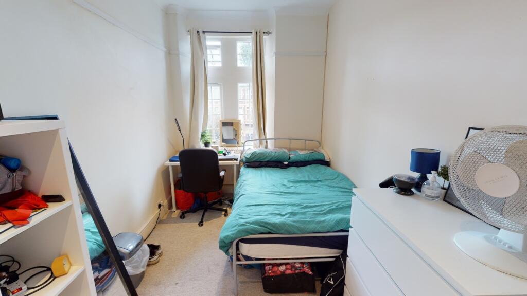 Room 5, Fishponds Road, Fishponds, Bristol, BS16