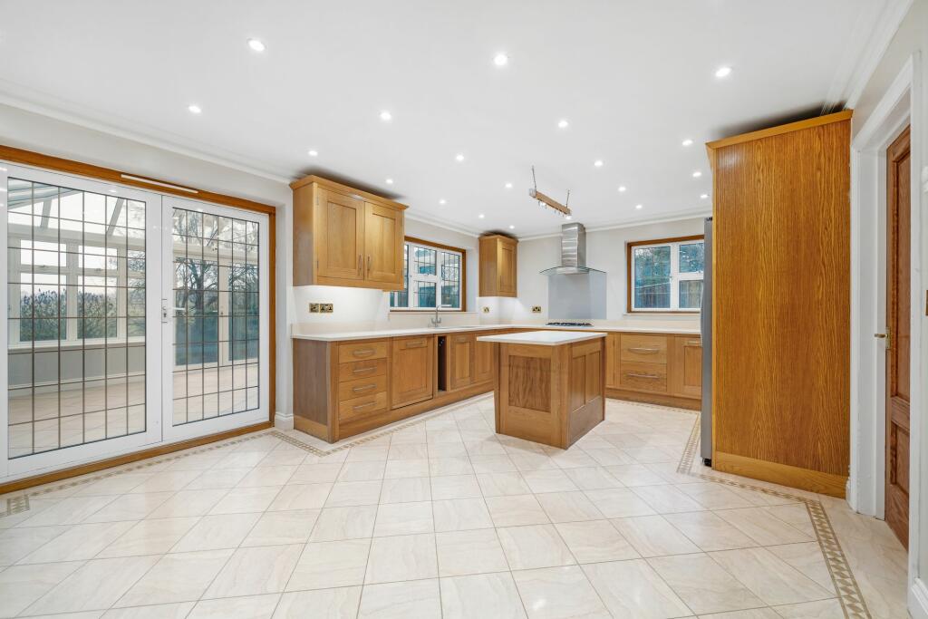 Additional image 3 of Chelsfield Hill, Orpington, BR6