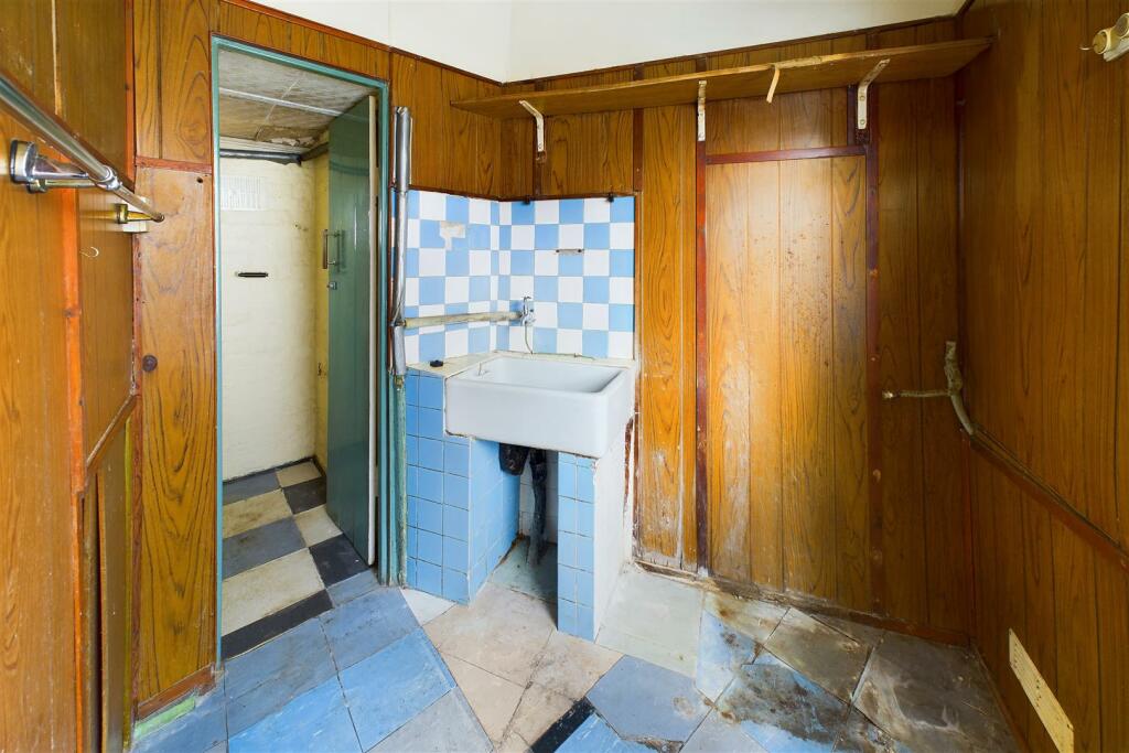 Additional image 10 of MODERNISATION | LARGE GARDEN | CLEVEDON