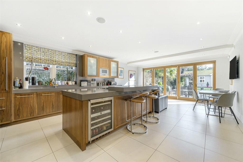 Additional image 10 of The Glen, Farnborough Park