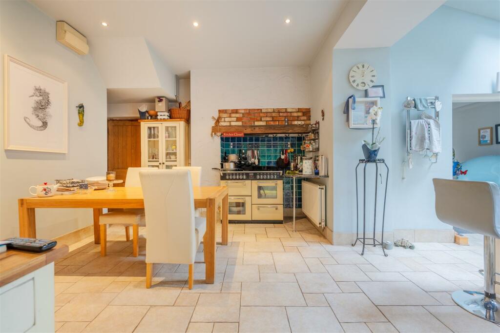 Additional image 8 of London Road, Warmley, Bristol