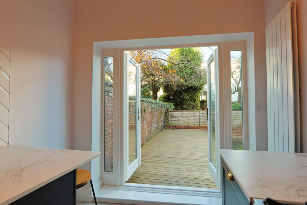 Additional image 16 of Royal York Crescent, Bristol