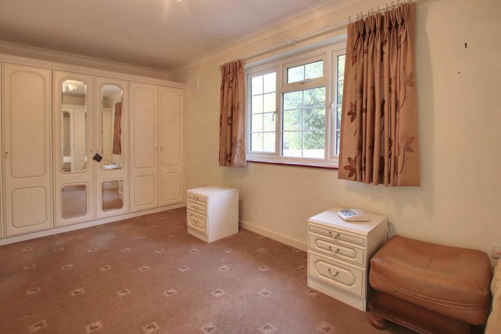 Additional image 10 of Hawes Lane, West Wickham, BR4