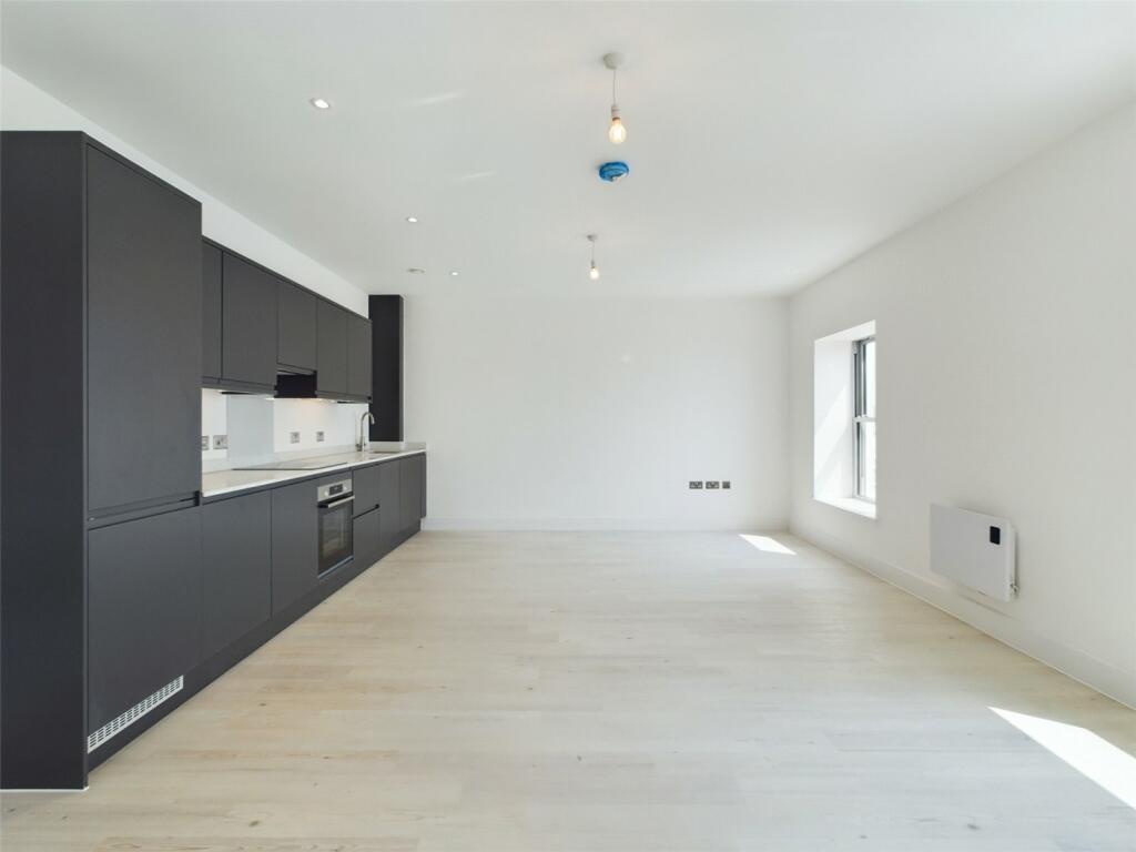 Additional image 6 of Apartment 8, Birnbeck Lodge, Birnbeck Road, Weston-super-Mare, BS23