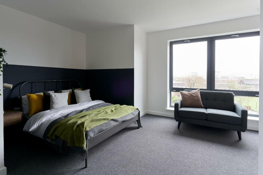 Additional image 45 of 98 Blackswarth Road, Three Crowns, Kings Court, Bristol