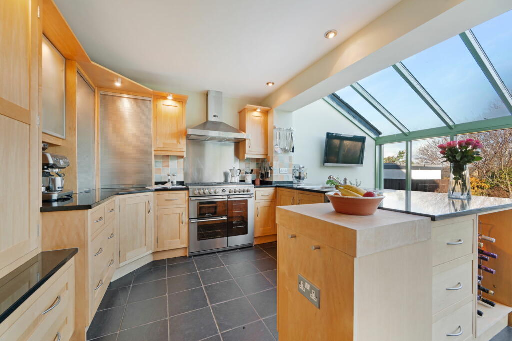 Additional image 4 of Latham Lane, Gomersal, Cleckheaton, BD19